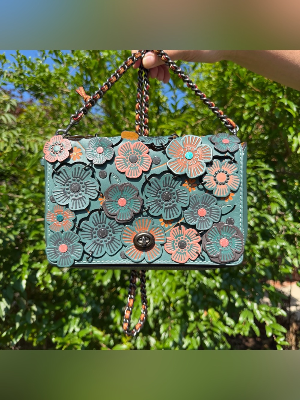 COACH Dinky 24 With Linked Tea Rose 21585